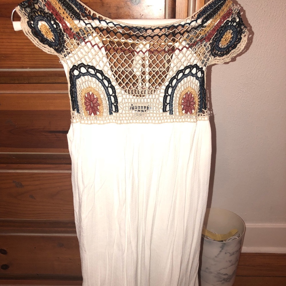 Earthbound Knit/White Dress